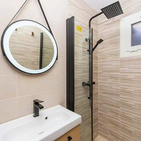 Apartment Carnoles Pres Des Plages